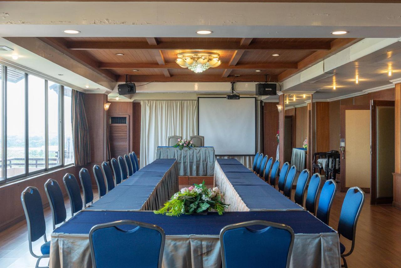 Nonthaburi Palace Hotel Bagian luar foto