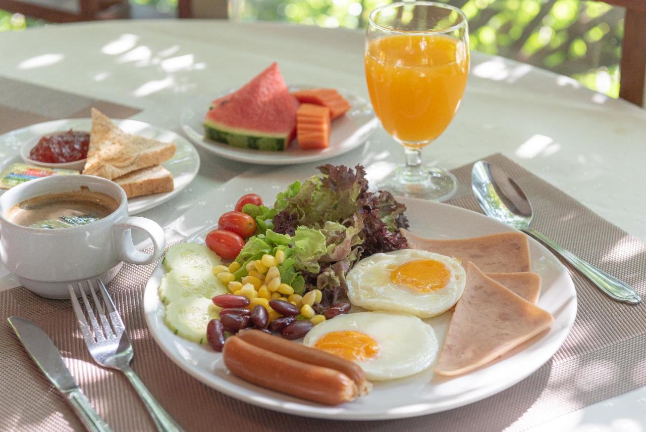 Nonthaburi Palace Hotel Bagian luar foto