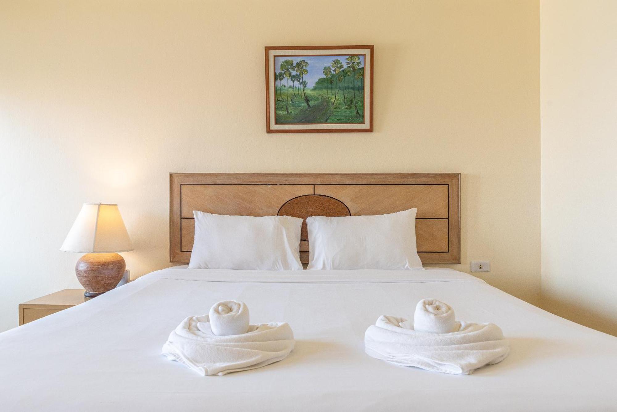 Nonthaburi Palace Hotel Bagian luar foto